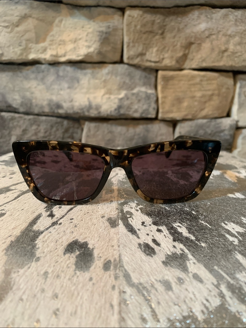 Diff Eyewear Natasha Tortoise Cat-Eye Sunglasses - Brown/Black Lenses